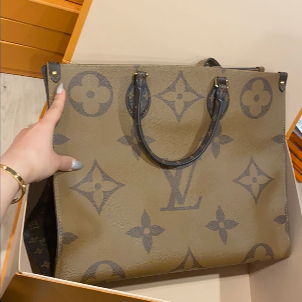 Louis Vuitton ONTHEGO GM